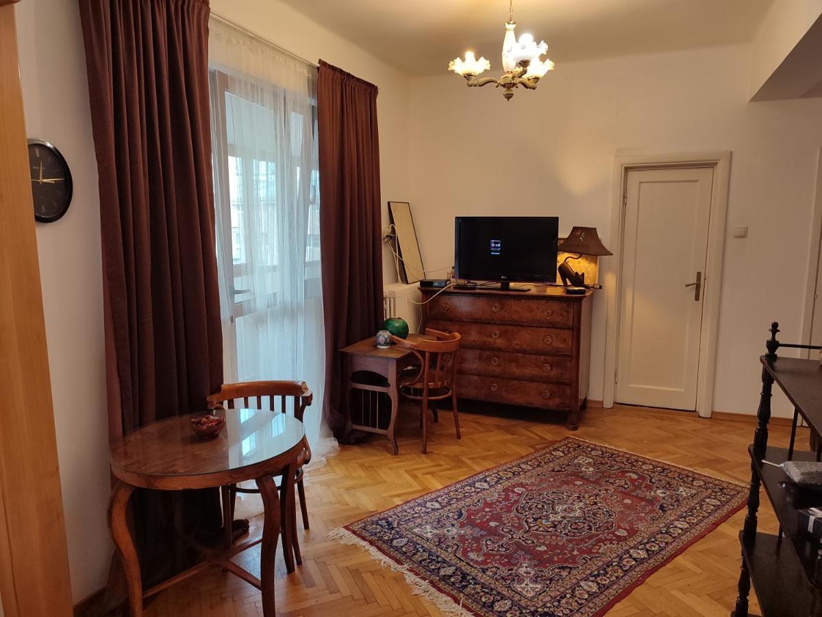 Accommodation Ateneu Palace بوخارست المظهر الخارجي الصورة