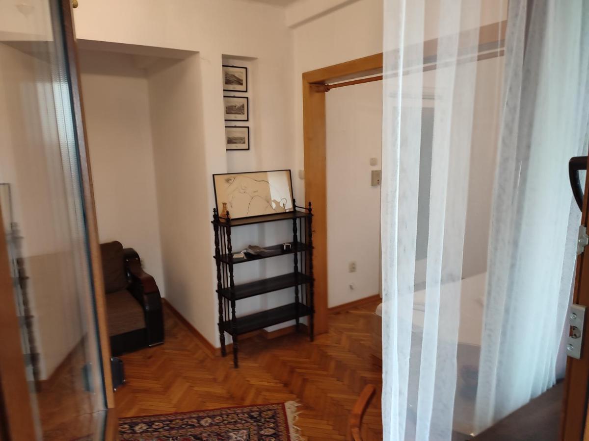 Accommodation Ateneu Palace بوخارست المظهر الخارجي الصورة